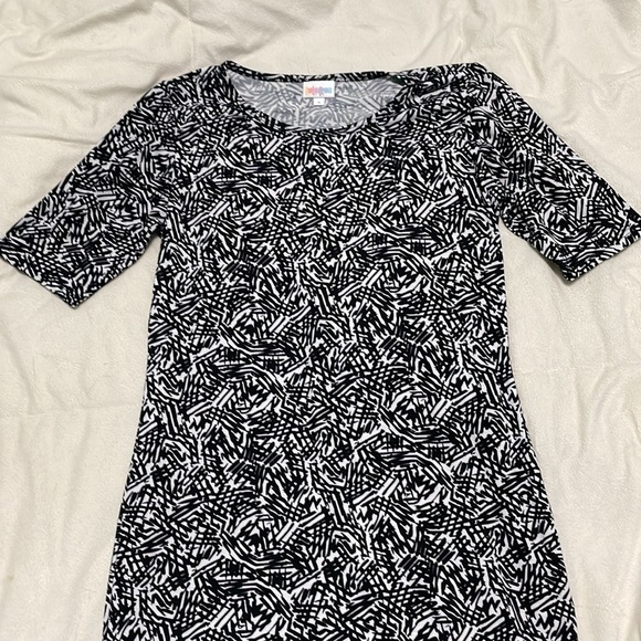 🦋Julia Dress - Picture 3 of 4